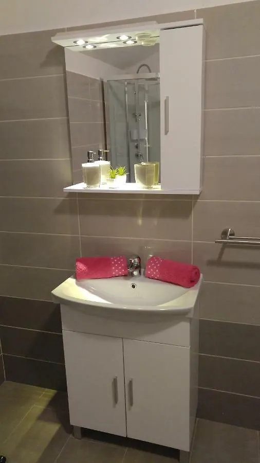 Apartmani Roberta Jurdani
