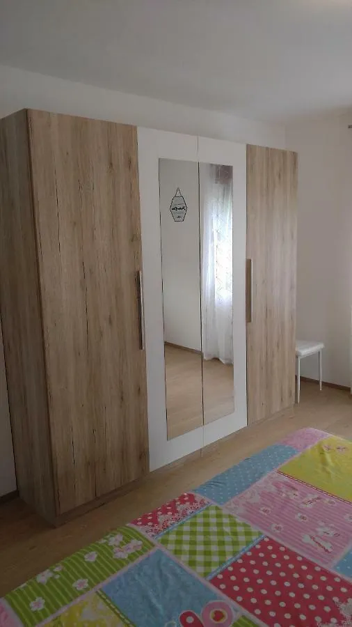 Apartmani Roberta Jurdani