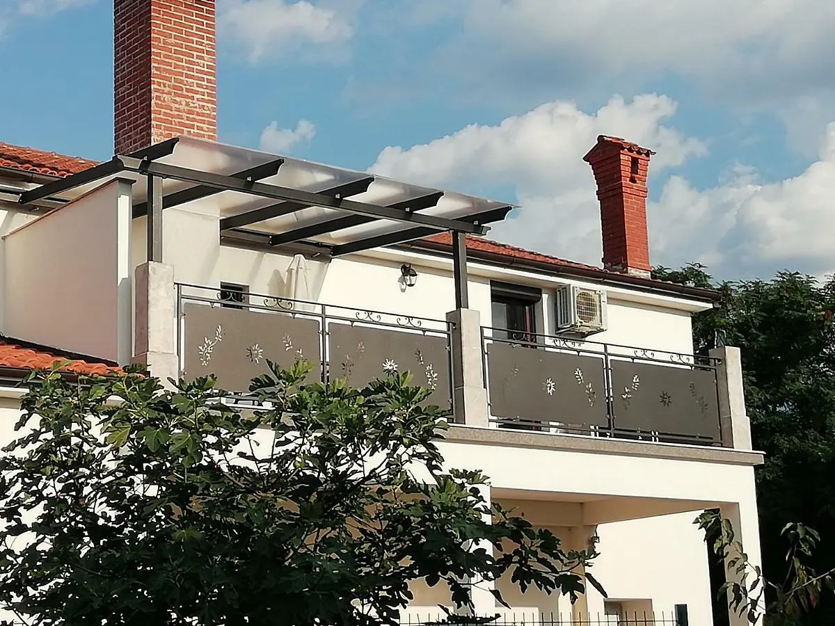 Apartmani Roberta Jurdani 0*,  Kroatië